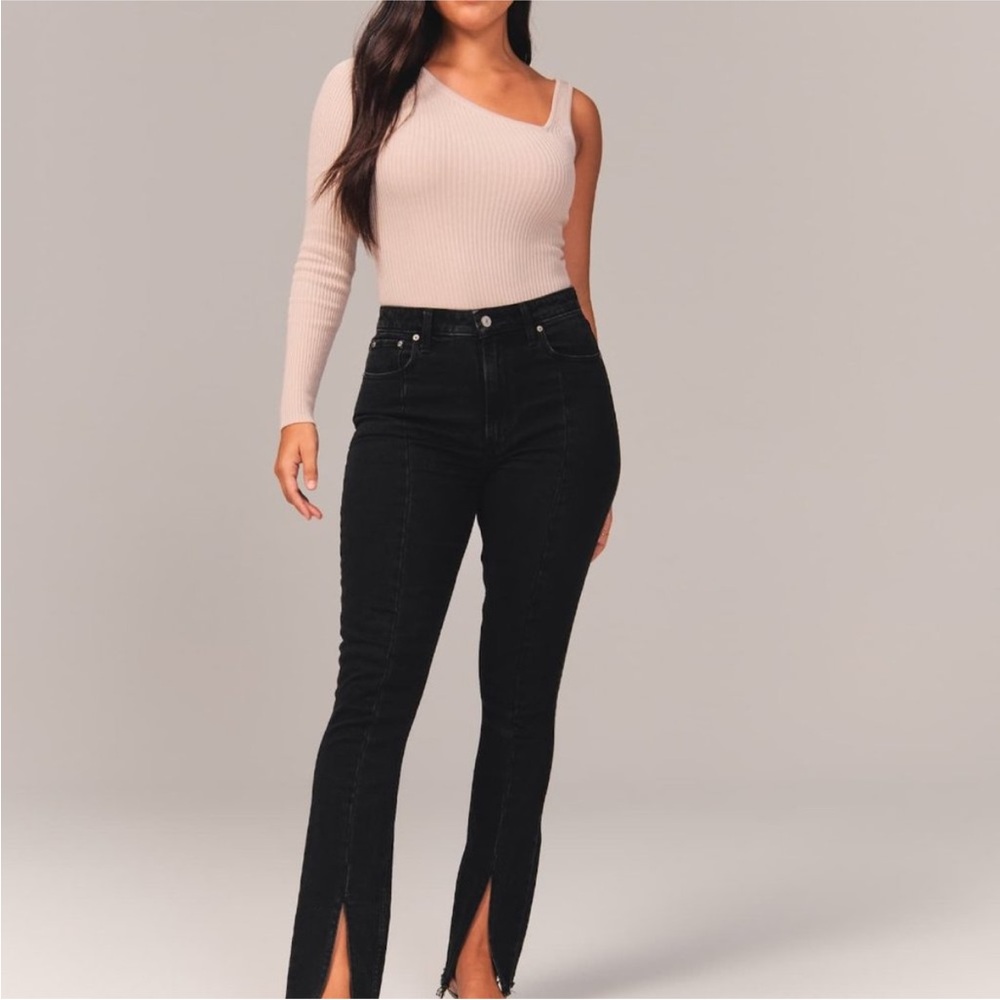 Abercrombie & Fitch The Skinny High-Rise  Curve Love Black Jeans